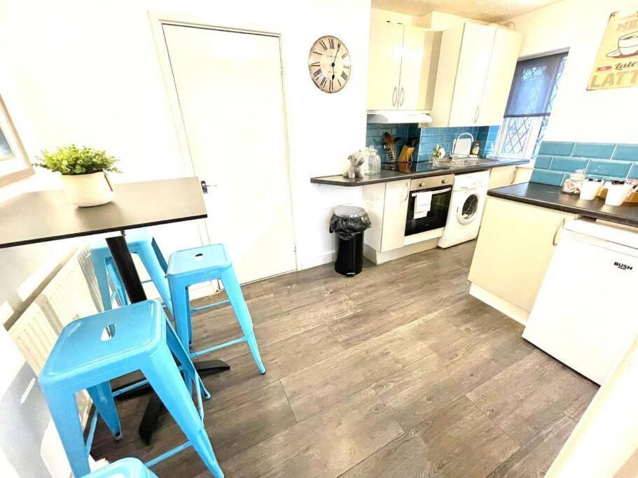Serene And Cozy 1-Bedroom House With Parking CBG Dış mekan fotoğraf